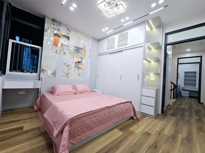 Bán nhà đẹp ngõ ôtô phố lạc long quân 45m2 4tầng mặt tiền 4m 13 tỷ tây hồ 3