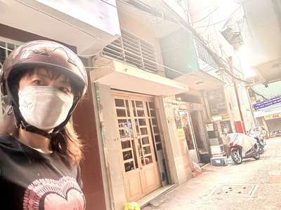 Bán nhà đ.đoàn văn bơ- vài bước chân ra mt xe hơi- kế bên lê quốc hưng- lưu thông tôn đản -hoàng 2