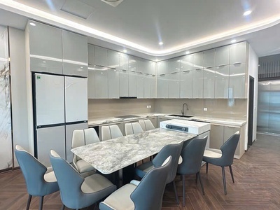 Nhà mới -kinh doanh- 7 tầng tahng máy-ô tô vào nhà nguyễn văn cừ 76m2 x 25 tỷ long biên. 2