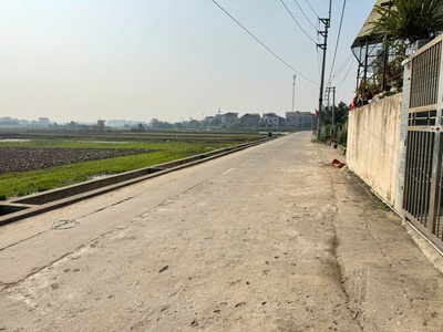 Bán 117m đất kim hoa, mê linh. tặng 30m đất lưu không. đường rộng, ô tô đỗ. giáp sông cà lồ 1