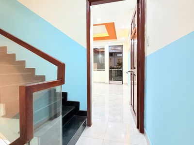 Nhà mới đón tết tktq ngay nhà thờ bình thuận hẻm 5 m thông sát mặt tiền 4 tầng nhỉnh 5 tỷ 2