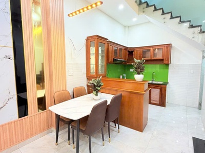 Nhà mới đón tết tktq ngay nhà thờ bình thuận hẻm 5 m thông sát mặt tiền 4 tầng nhỉnh 5 tỷ 1