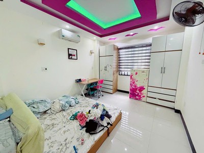 nhà 3 tầng kiên cố trung tâm hải châu kiệt núi thành - nhà đẹp kiên cố - ở ngay. 0