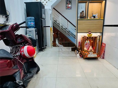 Quận 10 - hẻm trước nhà 4m - 4 tầng btct - nhà còn mới - nhỉnh 6 tỷ 2