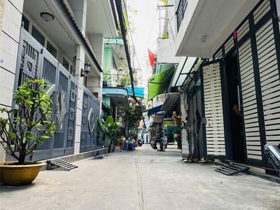 Quận 10 - hẻm trước nhà 4m - 4 tầng btct - nhà còn mới - nhỉnh 6 tỷ 0