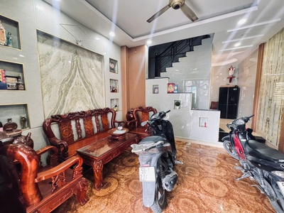 Bán gấp nhà hẻm xe hơi đường số 8   linh xuân, tp thủ đức  50m   ngang 6m  nhà 3 tầng  giá 5 tỷ 1