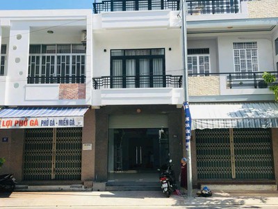 Nhà mặt đường cửu long 3 tầng, kinh doanh cực tốt 0