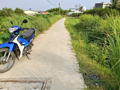 Cần bán 729m2 đất vườn  lô góc  lên được thổ cư đường xe hơi 0