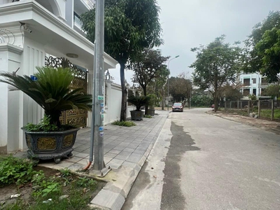 Bán đất mặt phố Trần Quốc Lặc, ph Quang Trung, TP HD, 499m2, mt 13.7m, gần hồ Hòa Bình 2