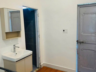 Bán nhà 3 tầng khu chia lô ngõ đường Điện Biên Phủ, TP HD, 45.7m2, 3 ngủ, 2 vs, đường oto 7