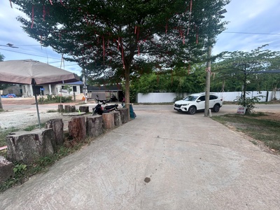 Cần bán lô đất rẻ nhất khu vực đường Nguyễn Viết Xuân, TP Huế 0