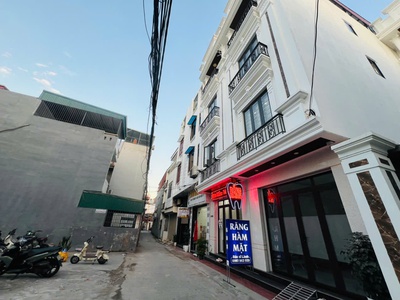 Bán nhà ngõ oto qua lại tại Phương Lưu 7