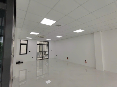 Cho thuê văn phòng DT 180m2 tầng 2, ở Vĩnh Niệm, Lê Chân, Hải Phòng. 2