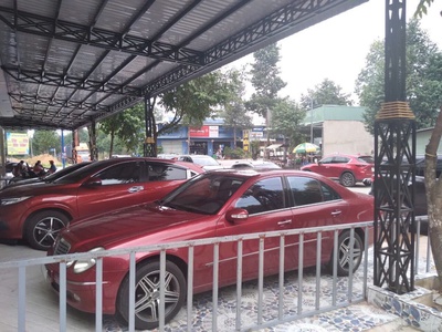 Nhượng lại nhà 3 lầu lô góc 2 mặt tiền đang cho thuê phường Bến Cát,  giá 16 tỷ 5