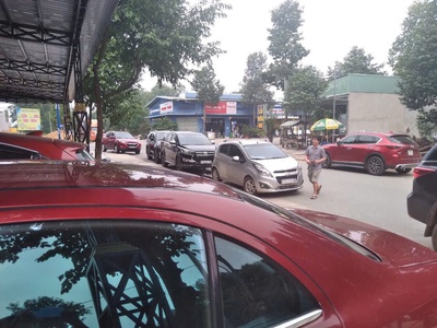 Nhượng lại nhà 3 lầu lô góc 2 mặt tiền đang cho thuê phường Bến Cát,  giá 16 tỷ 7