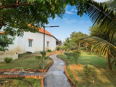 Cần bán 1500m2 nhà vườn và đất thổ cư hẻm xe hơi 0