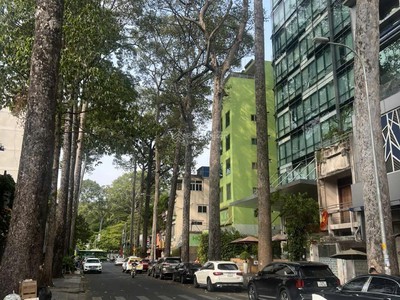 Khách sạn mặt tiền sương nguyệt ánh, p bến thành, quận 1 1