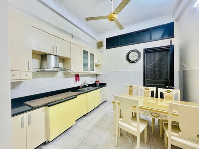 Bán nhà đẹp chợ ngọc thụy- dân xây -full nội thất -60m 5 tầng- mặt tiền rộng- nhỉnh 9 tỷ tl 0