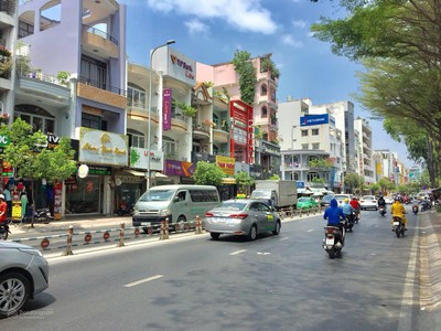 Mặt tiền 223 khánh hội, p3, quận 4   nay thuộc phường vĩnh hội 3
