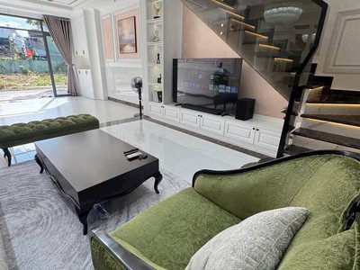  siêu phẩm  nhà 4 tầng sân thượng   - dt 80m - mt đường 8m  - khu dân cư anh tuấn đường huỳnh 2