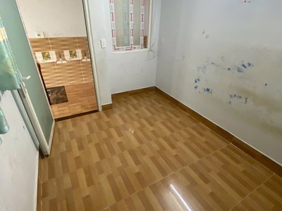 Chủ nợ bán nhà 1trệt, 1lửng gần vòng xoay Nguyễn Văn Linh, Bình Chánh Giá 855 Triệu 5