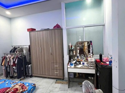 Chính chủ gửi nhà 4 tầng đường trước nhà 8m, gần chợ đông quang bùi văn ngữ, hiệp thành, q12 4