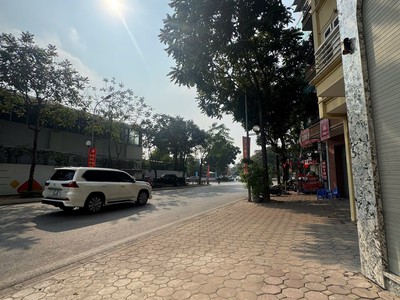 Mặt phố lõi bồ đề 45m2, 7 tầng vỉa hè đá bóng, dòng tiền bất chấp - nhỉnh 2x tỷ 0