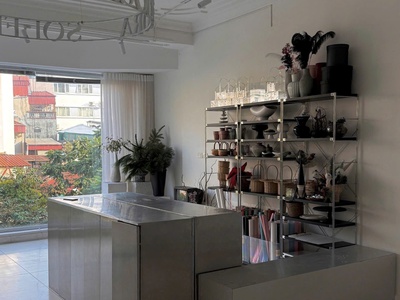 Sang nhượng cửa hàng hoa tươi phố huế 0