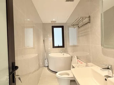 Bán nhà mới full nội thất 5 tầng phố việt hưng- longbiên x 7.19 tỷ. 4