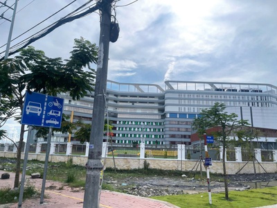 Bán 131m2 nhà cấp 4 mt nguyễn cửu phú gần đh phạm ngọc thạch 1