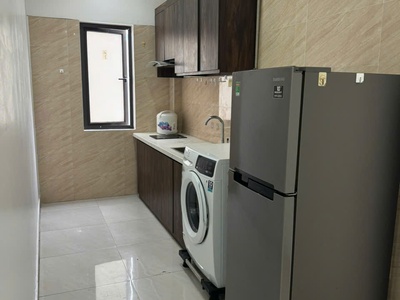 Cho thuê căn hộ phố Văn Cao, 2 p.ngủ  65m2 . 4