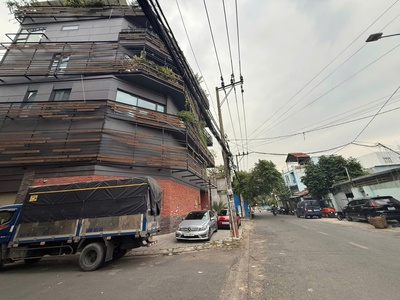 Bán đất trống mặt tiền lê quát - gần hòa bình, cv đầm sen, 4,4x18m, tiện xây - chỉ 9,3 tỷ. 0