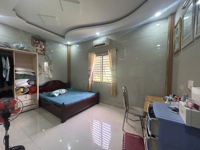 Bán nhà 3 tầng 50m2 đường số 6, linh xuân, thủ đức, tp hcm. giá 4,95 tỷ, sổ hồng chính chủ. 2