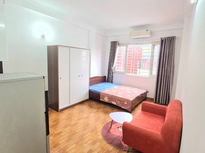 Cho thuê ccmn đẹp thoáng cửa sổ ngõ 51 thái thịnh, đống đa 0