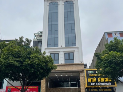 Cho thuê mặt bằng mặt phố ngô gia tự   diện tích lớn 4