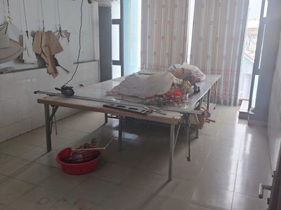 Giá tốt - chính chủ bán nhà 4 tầng   xe hơi tới nhà   giá giảm sâu 300 triệu 0