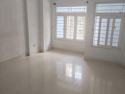 Giá tốt - chính chủ bán nhà 4 tầng   xe hơi tới nhà   giá giảm sâu 300 triệu 2