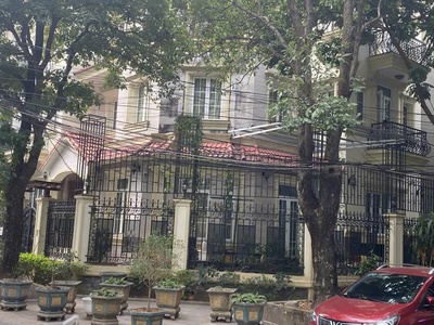 Bán nhà lô góc khu 18 d5 trần thái tông- cầu giấy- hà nội 3