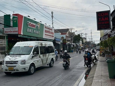 Bán nhà trung tâm huyện củ chi mặt tiền đường phạm hữu tâm 4
