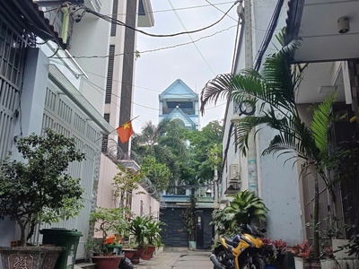 Bán gấp nhà  gò xoài hẻm 6m gần chợ  50m2,2 tầng 5 tỷ 0