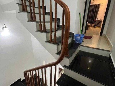 Hồng mai bán nhà 5 tầng long lanh ô tô tránh kinh doanh hai bà trưng 2