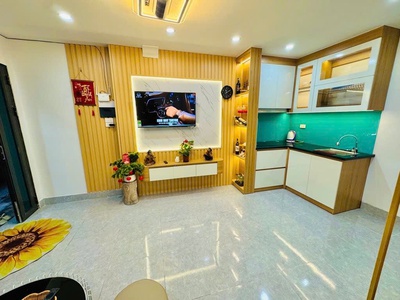 Nhỉnh 3 tỷ bán nhà 4 tầng long lanh ngõ 160 đường hoàng mai 3