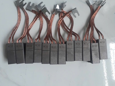 Cách lựa chọn chổi than công nghiệp phù hợp nhất cho động cơ của bạn 0