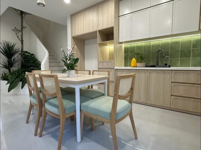 Bán nhà mặt phố tăng nhơn phú a, thủ đức, tp hcm. dt 74m2, 4 tầng, 5 phòng ngủ, sổ hồng, giá 8.4 1