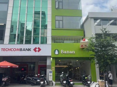 Gấp gấp lắm ạ   nhà siêu vị trí mặt tiền sư vạn hạnh - quận 10-5 tầng  4.8x17  giá 47.5 tỷ 0