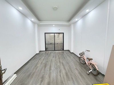 Nhà đẹp mới -trung tâm cầu giấy -về ở ngay đón tết- ngõ thông -vài bước ra mặt phố 30m2 2