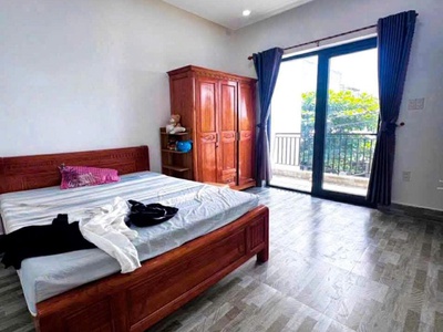 Bán nhà 3 tầng mặt tiền đường chơn tâm 5 - gần đh sư phạm 2