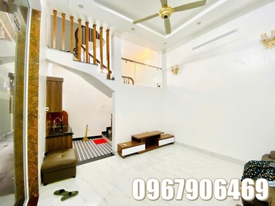 ⭐Chính chủ bán nhà mới xây giá tốt - phân khúc hiếm tại trung tâm Đống Đa, nhỉnh 8 tỉ. 0967906469 0