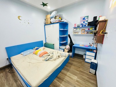 Bán nhà 3 tầng, dt 75m2, số 7, linh trung, thủ đức, tp hcm giá 7,89  tỷ, sổ hồng. liên hệ: 3