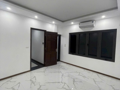 Nhà  hướng nam, lò đúc rộng 36m2, giá 11-12 tỉ 1